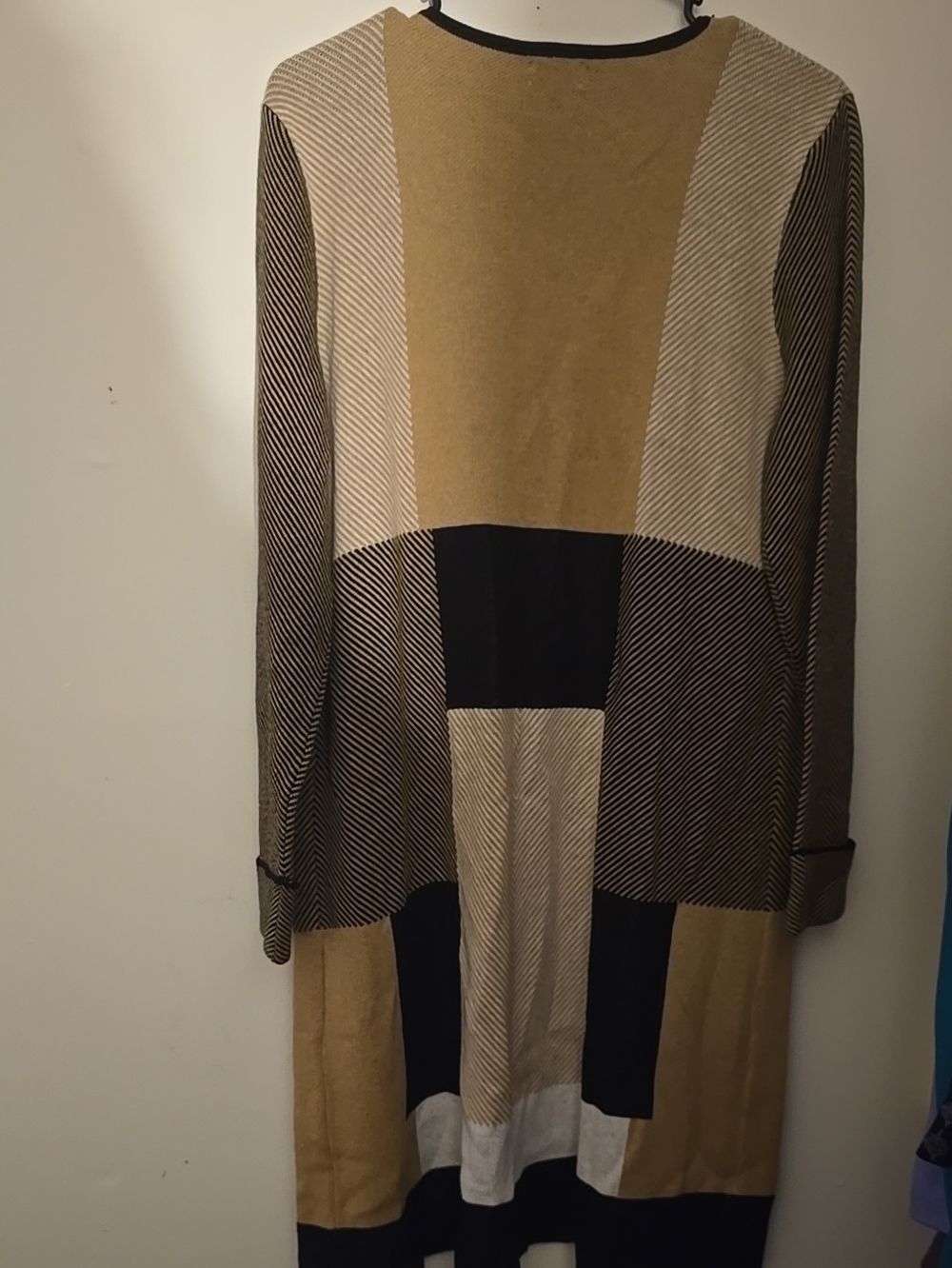Jones Studio Colorblock Long Sleeve Sweater Dress in Tan, Black, Cream